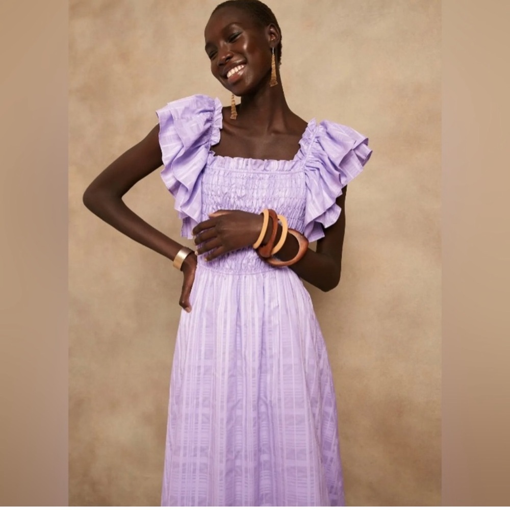SOLD Gorgeous, banana republic, smocked dress